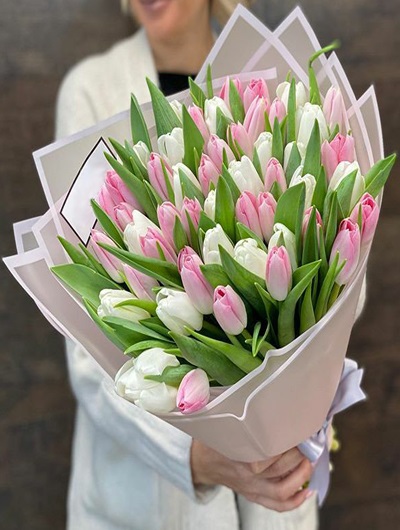 45 Adet Pembe-Beyaz Lale Buketi 5558